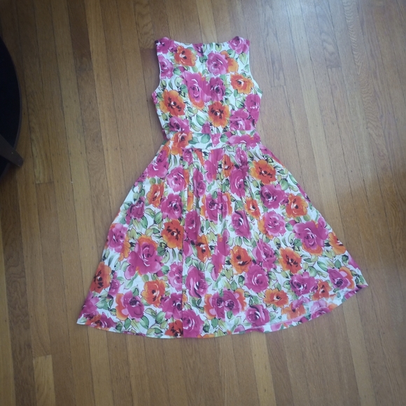 Rose print dress - Picture 4 of 4